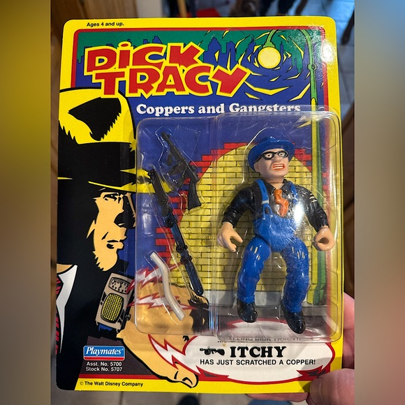 Dick Tracy “Itchy” Brand New Unpunched - Picture 1 of 2